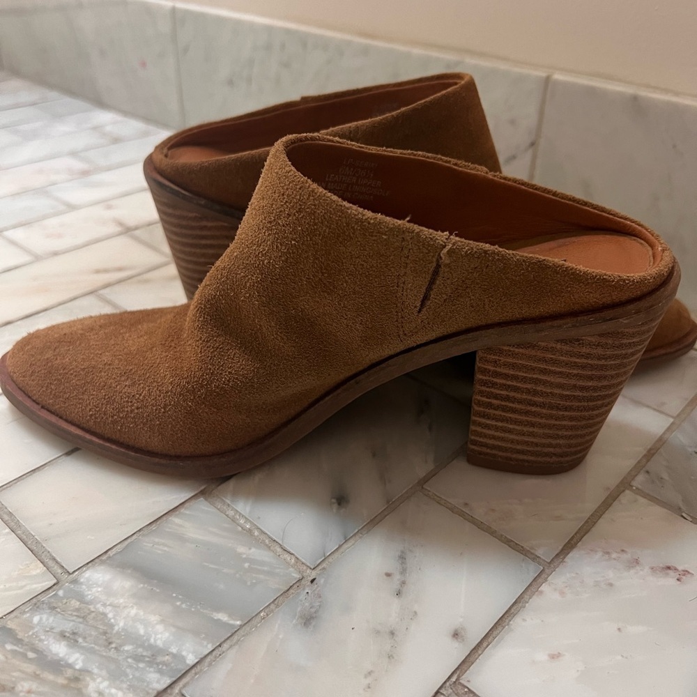 LUCKY BRAND Women’s Camel Sebiki Heeled Mule - Size 6 - Picture 11 of 14